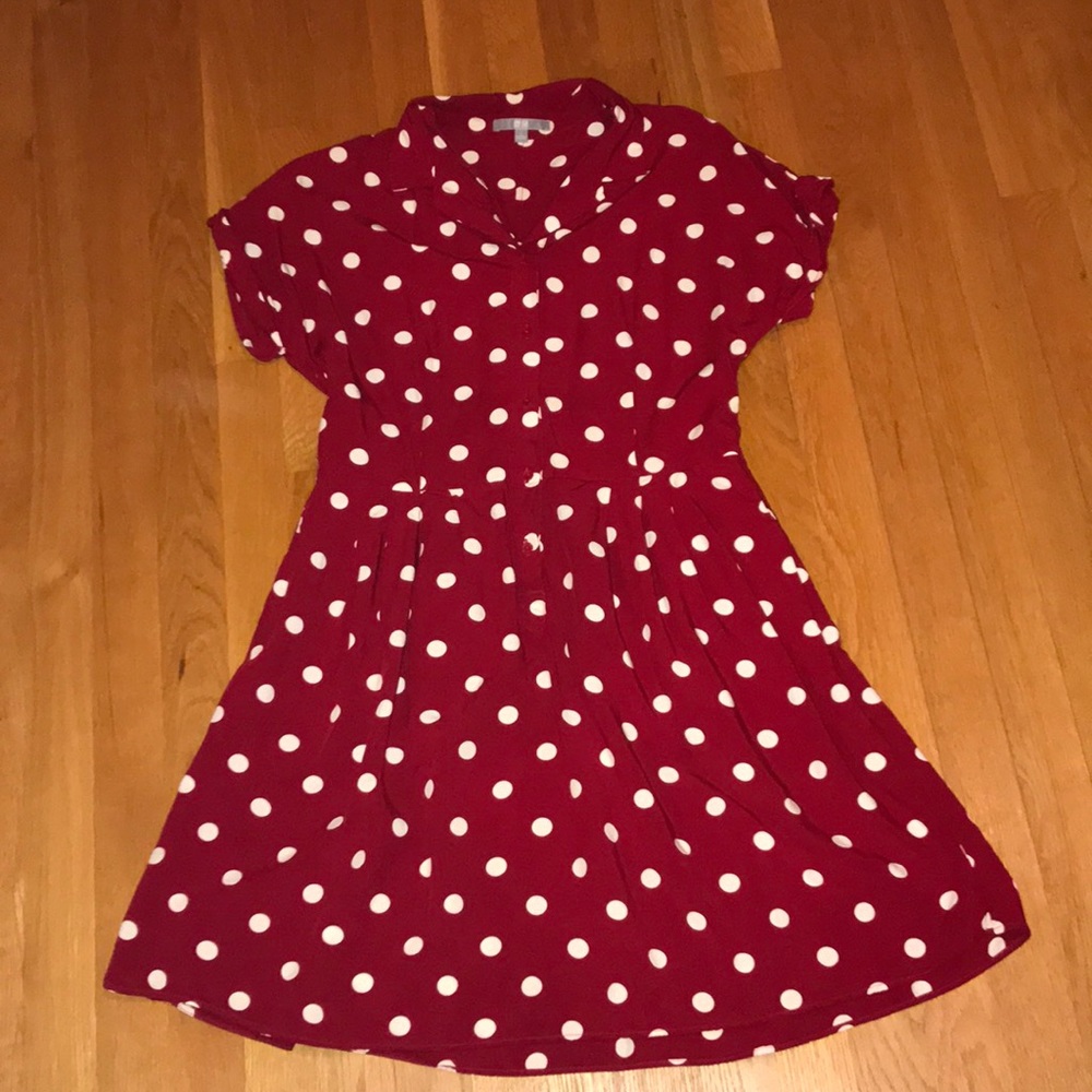 UNIQLO red dress with polka dots